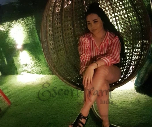 Call Girl DELHI Akansha Shah