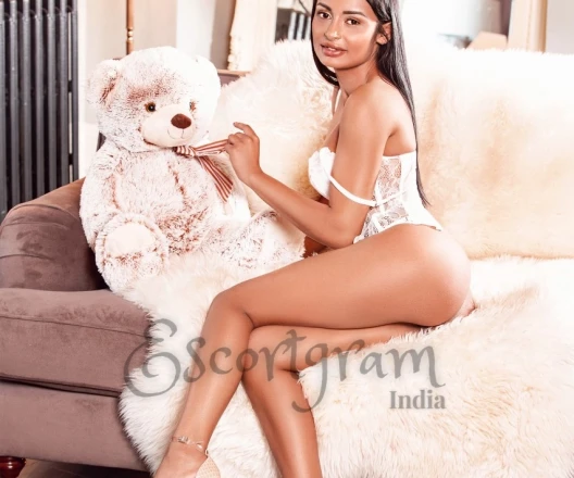 Call Girl DELHI Nisha - Gallery Image 1