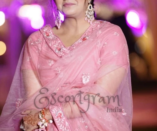 Call Girl DELHI Female Escort - Gallery Image 1