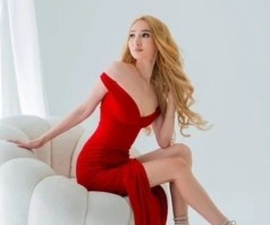 Call Girl DELHI Caroline - Gallery Image 1