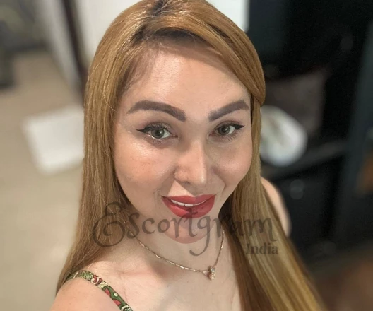Call Girl DELHI Sarah - Gallery Image 4