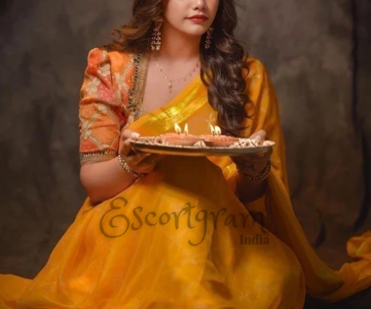 Call Girl DELHI Naina