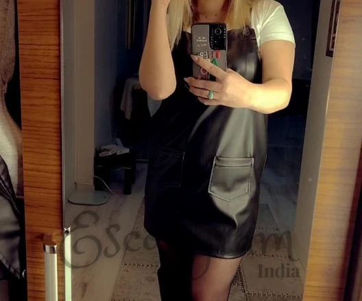 Call Girl DELHI Yasi - Gallery Image 2