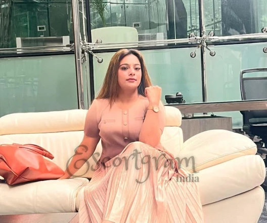 Call Girl DELHI Rasmi