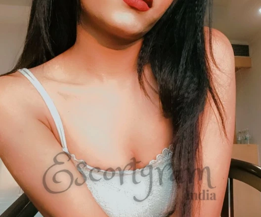 Call Girl DELHI Priyansi - Gallery Image 1