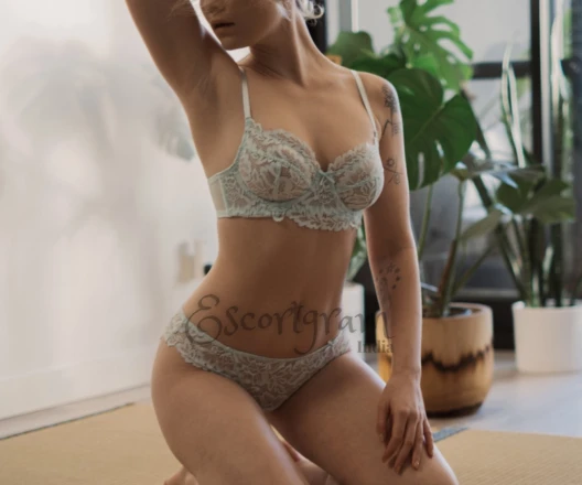 Call Girl DELHI Hana