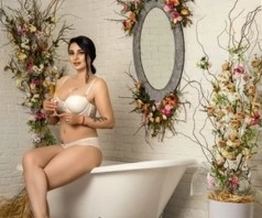 Call Girl DELHI Maria - Gallery Image 1