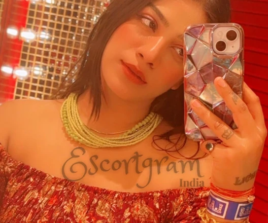 Call Girl DELHI Preeti