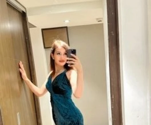 Call Girl DELHI Sara - Gallery Image 3