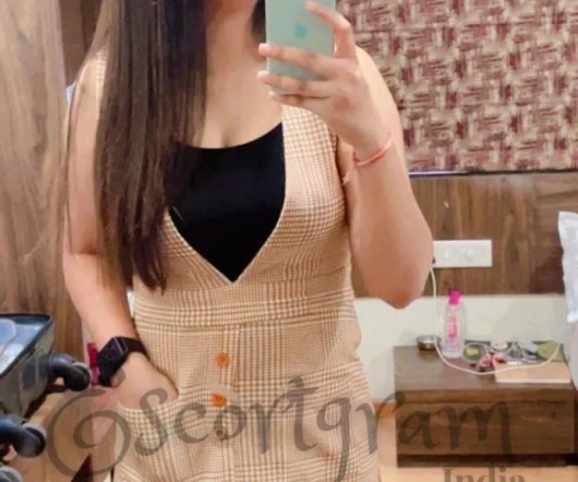 Call Girl DELHI Puja - Gallery Image 3