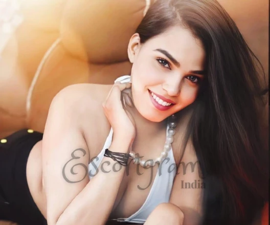Call Girl DELHI Sneha - Gallery Image 3