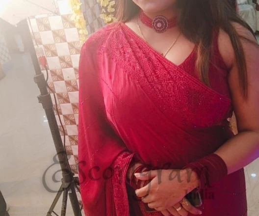 Call Girl DELHI Radhika - Gallery Image 1