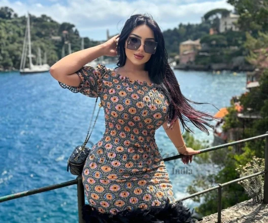 Call Girl BANGALORE Yasmin - Gallery Image 2