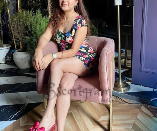 Call Girl DELHI Janvi