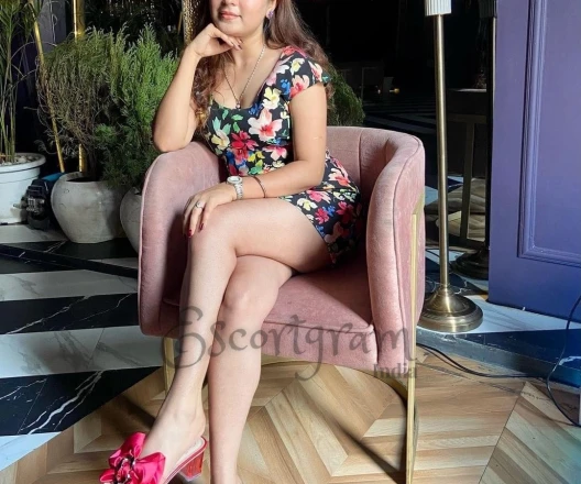 Call Girl DELHI Janvi - Gallery Image 3