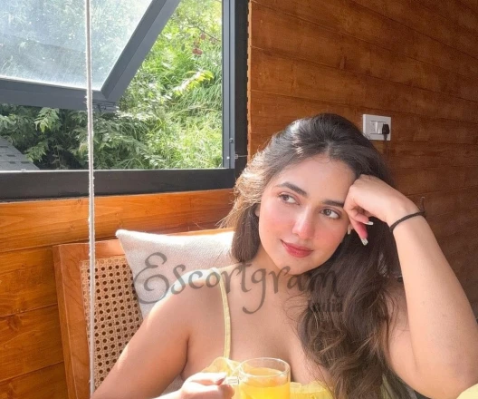 Call Girl DELHI Aadhya - Gallery Image 2