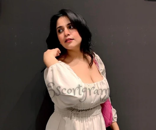 Call Girl DELHI Advika