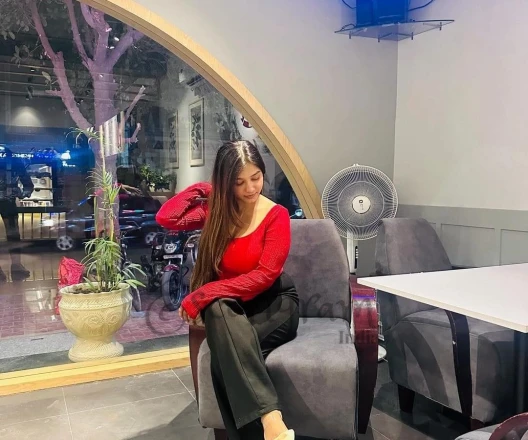 Call Girl DELHI Eesha - Gallery Image 3