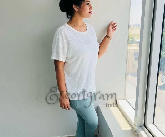 Call Girl DELHI Disha - Gallery Image 1