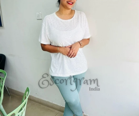 Call Girl DELHI Disha - Gallery Image 4