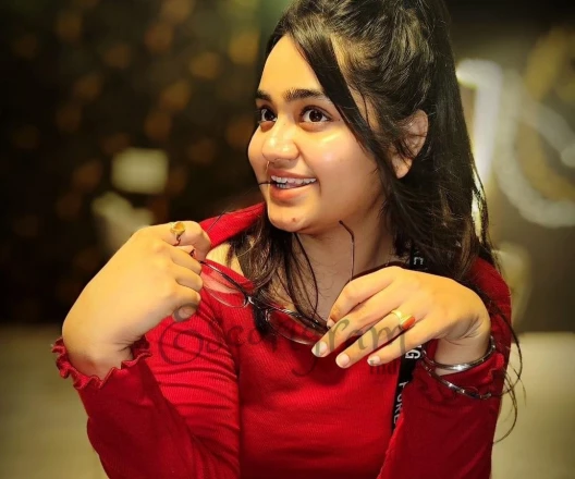 Call Girl DELHI Sakshi