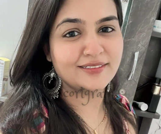 Call Girl DELHI Naina - Gallery Image 1