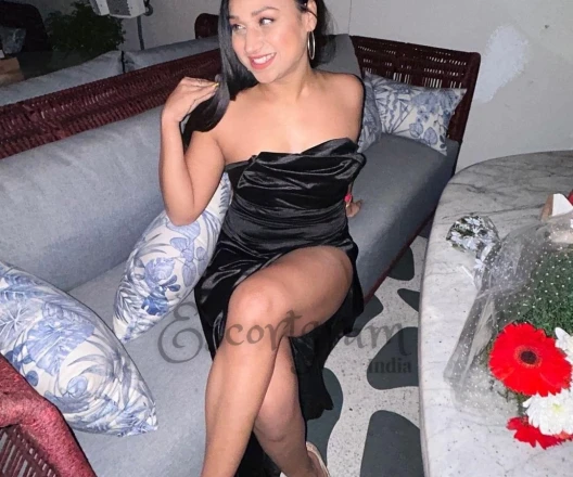Call Girl GOA Surbhi - Gallery Image 3