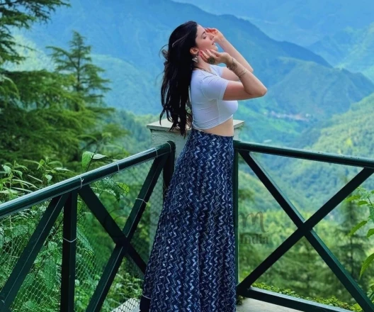 Call Girl GOA Yasmin - Gallery Image 4