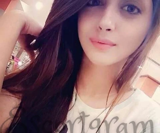Call Girl BANGALORE Ruhi Rampal - Gallery Image 3