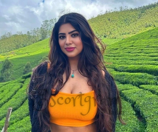 Call Girl DELHI Akansha Sharma - Gallery Image 4