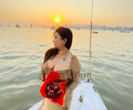 Call Girl DELHI Akansha Sharma - Gallery Image 4