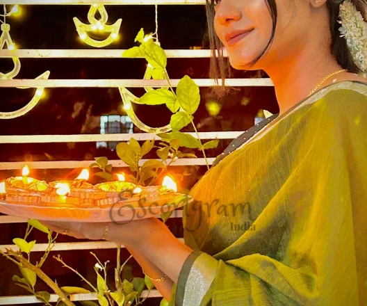 Call Girl DELHI Kajal Sharma - Gallery Image 2