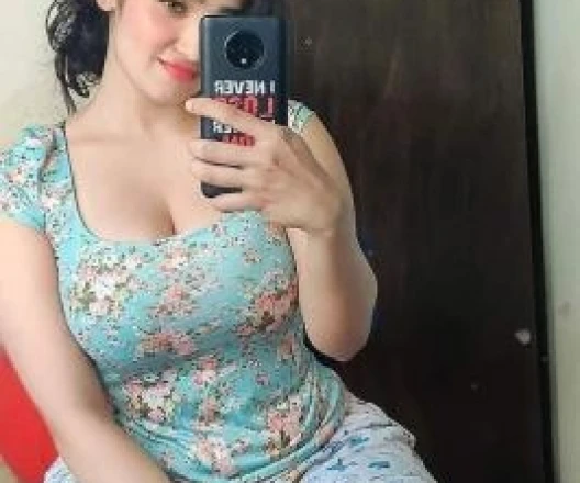 Call Girl DELHI Kavya - Gallery Image 1