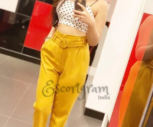 Simran photo 7