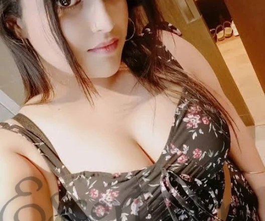 Call Girl DELHI Kavya - Gallery Image 1