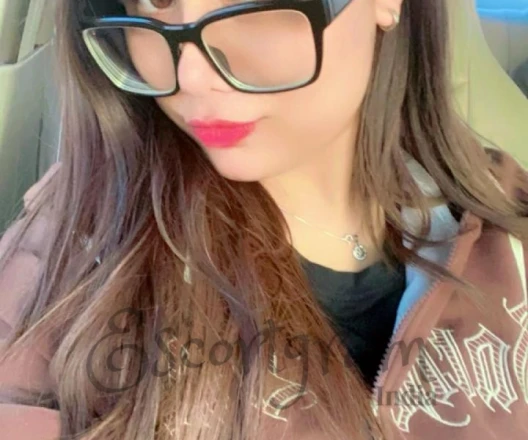 Call Girl DELHI Yashika - Gallery Image 2