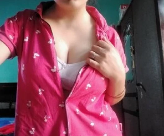 Call Girl DELHI Komal - Gallery Image 2