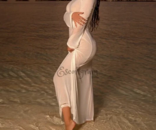 Call Girl DELHI Radhika - Gallery Image 3