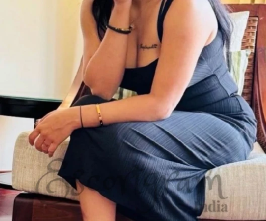 Call Girl DELHI Ayushi - Gallery Image 1