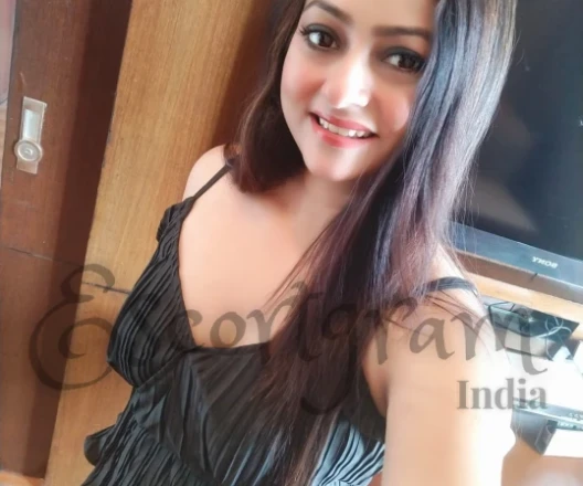 Call Girl DELHI Preeti