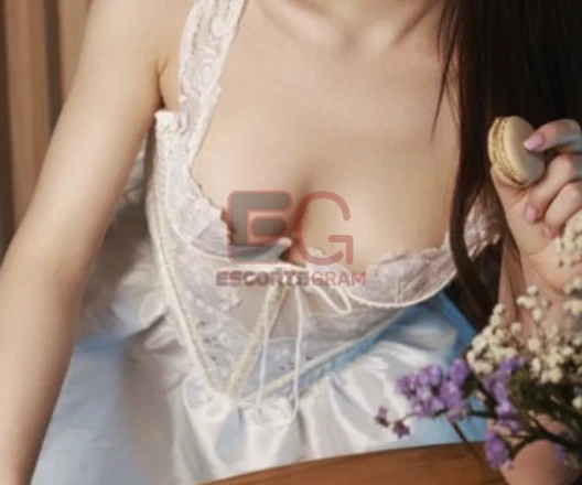 Call Girl DELHI Vinela Sharma - Gallery Image 1